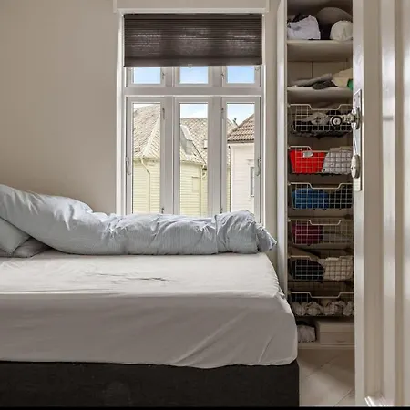 Heimby Living - Free Wifi - Four Bedrooms Apartment *
